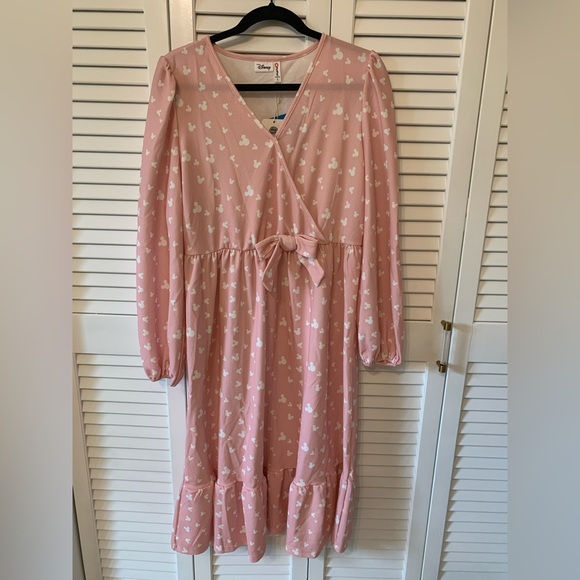 Disney PatPat Pink Long Sleeve V Neck Midi Dress NWT - Picture 2 of 9